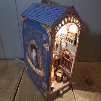 Tonecheer Booknook Leonardo da Vinci